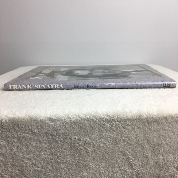 Vintage 1992 Frank Sinatra by Jessica Hodge book - Picture 5 of 16